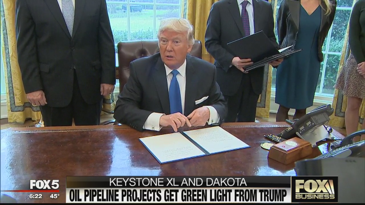 FOX Business Beat: Oil pipeline projects get green light from Trump; Find lost AirPods