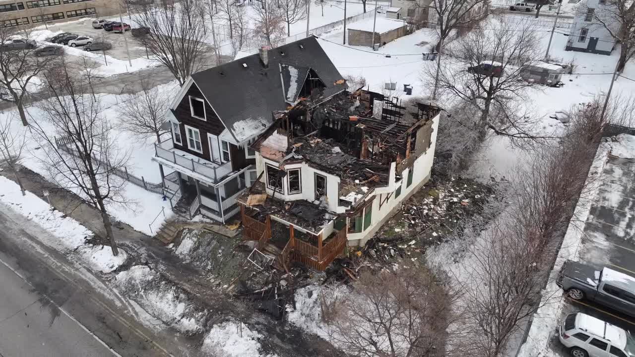 SKYFOX: House fire at 27th and Juneau in Milwaukee