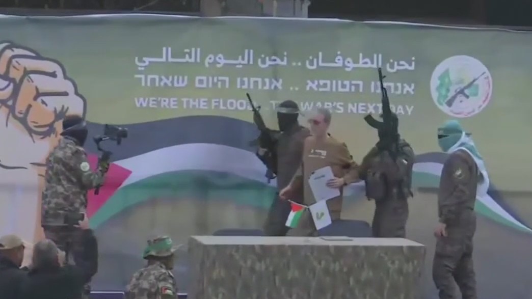 Hamas delays hostage release