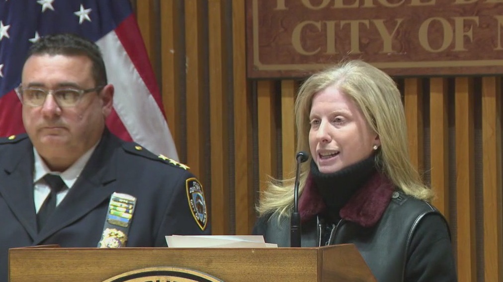 NYPD commissioner makes new staffing changes