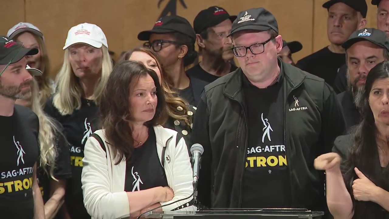 SAG-AFTRA speaks on impact of actors strike to Los Angeles economy