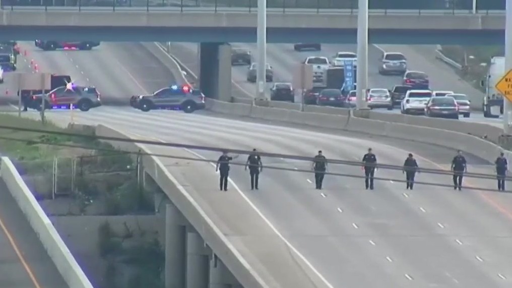 Milwaukee I-43 Becher shots fired report