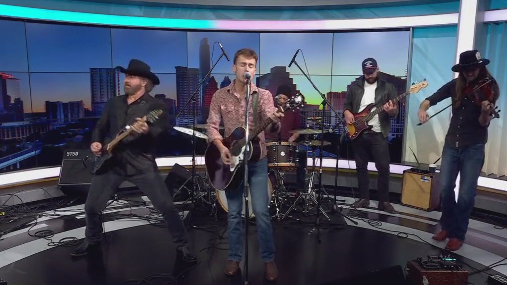 Braedon Barnhill performs 'Call You Up'