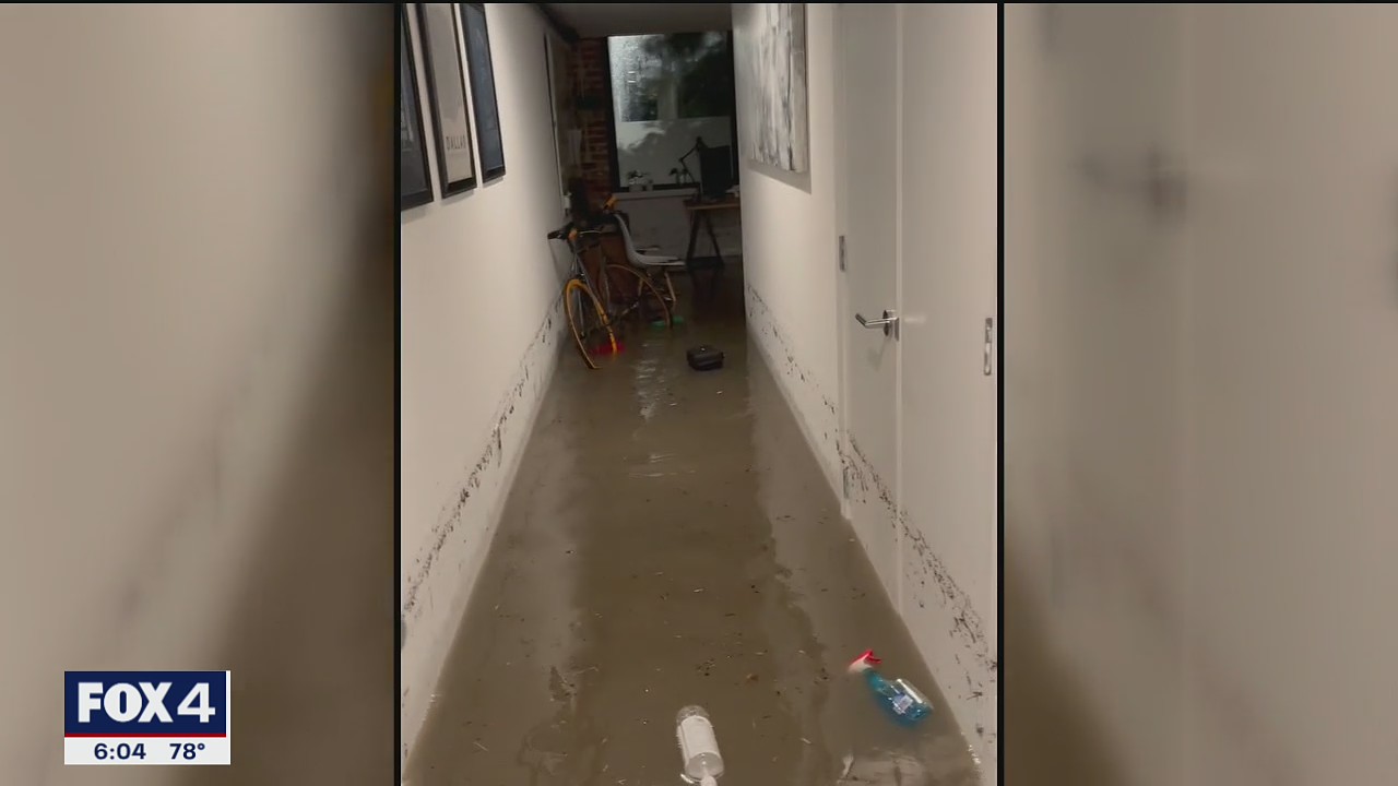 Dallas flooding forces photographer to second story of her loft