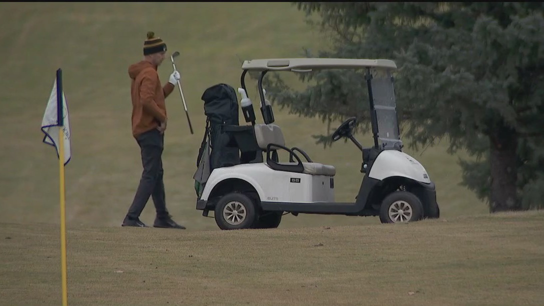 Minnesota golf courses to remain open