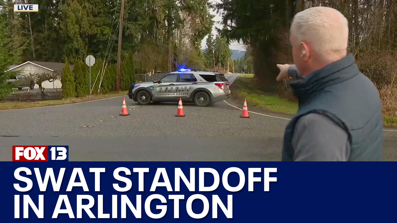 SWAT in standoff with Arlington man accused of shooting at neighbor?s house
