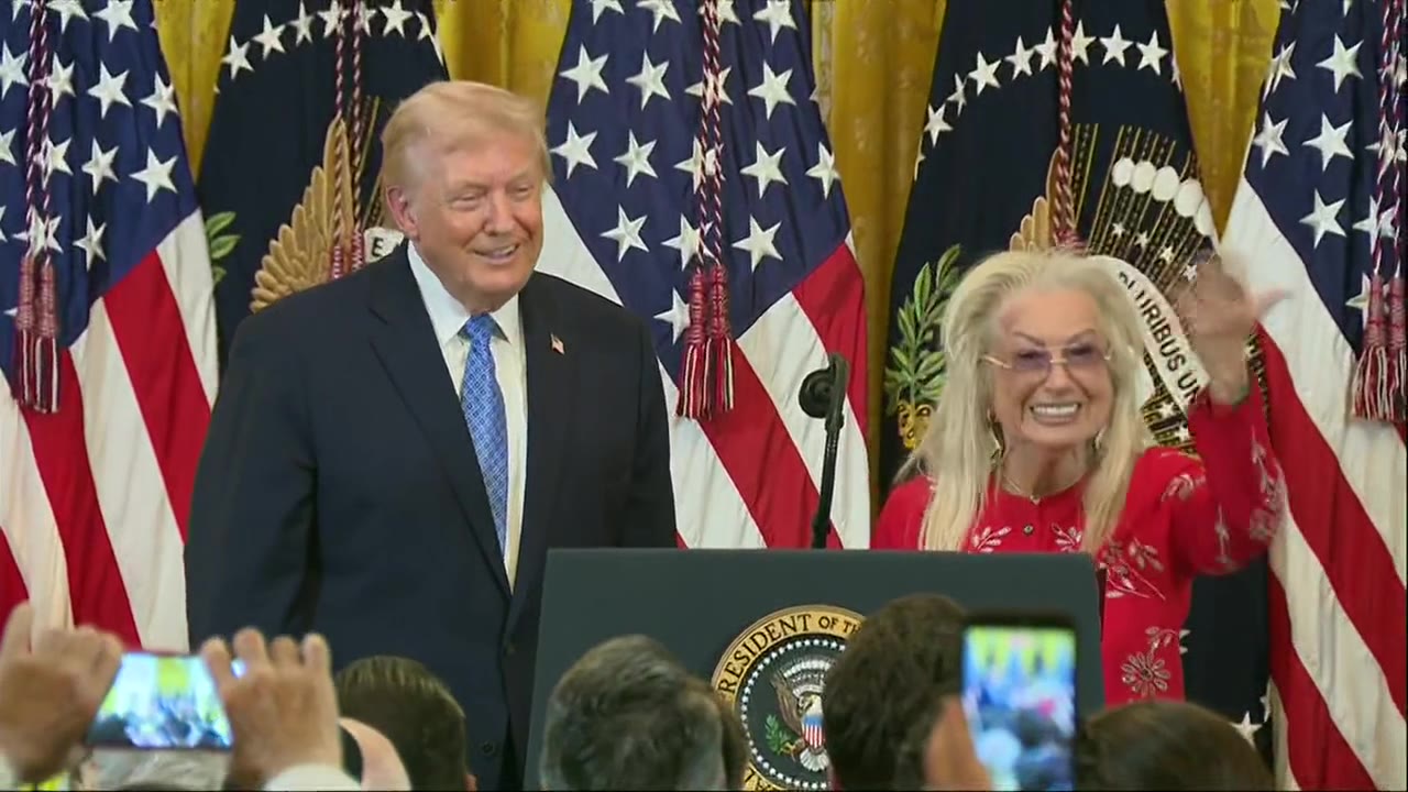 Trump Hanukkah Reception: Mavs owner sparks '4 more years' chant