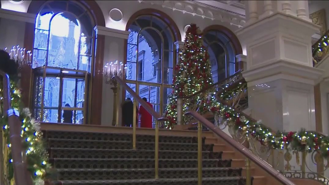 Winter bar at the Palace