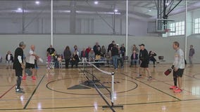 Pickleball enthusiast makes pit stop in Lake Zurich on 48-48-48 attempt
