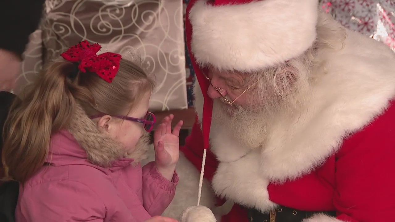 Santa visits kids at Beaumont's child center