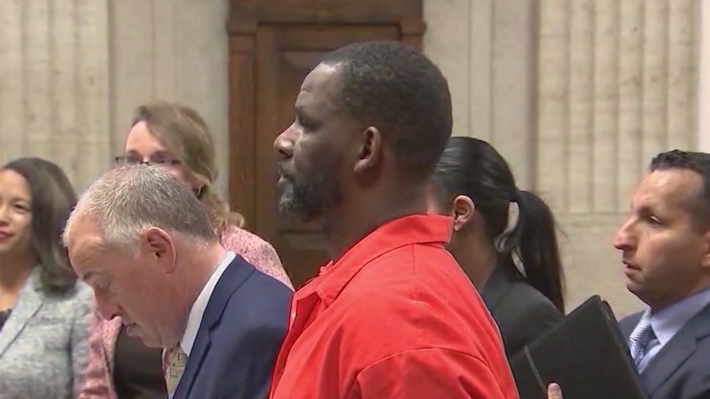 R. Kelly's 2nd Chicago trial begins with jury selection
