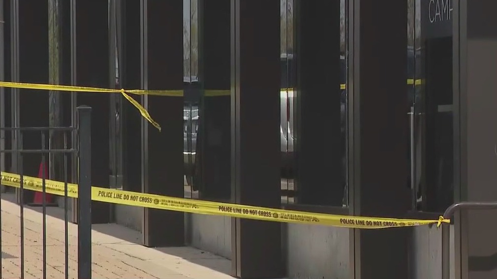 Bullet hits school window on Chicago's NW Side