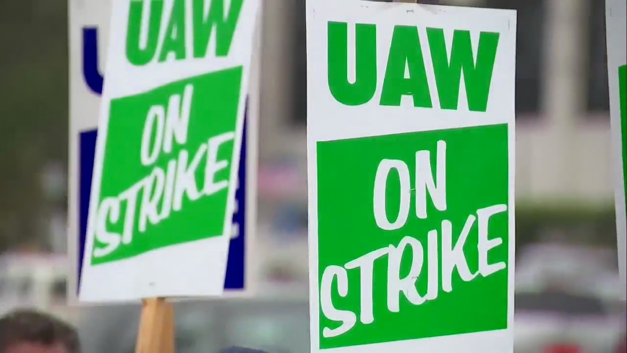 UAW surprise strike at Ford truck plant in Kentucky provides latest strike curve ball
