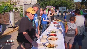 District teams up with farmers to deliver new lessons to students