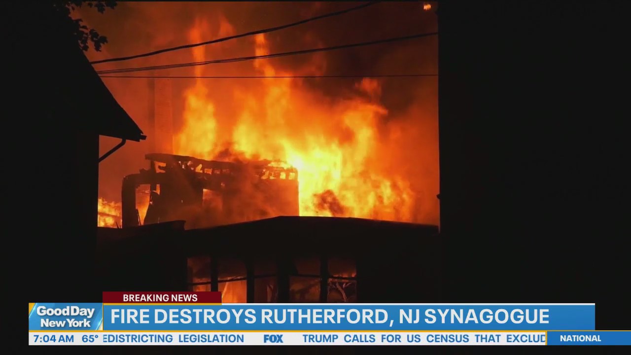 Fire breaks out at NJ synagogue, rabbi's family inside