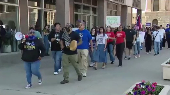 Outcry over Trump's immigrations orders continue