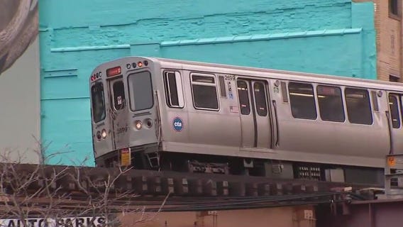 Stabbing on CTA platform leaves 2 men seriously wounded