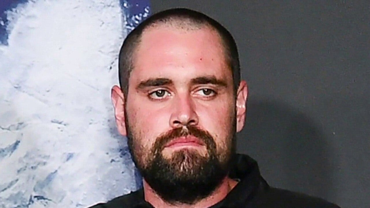 Nick Reiner's attorney removes himself from case