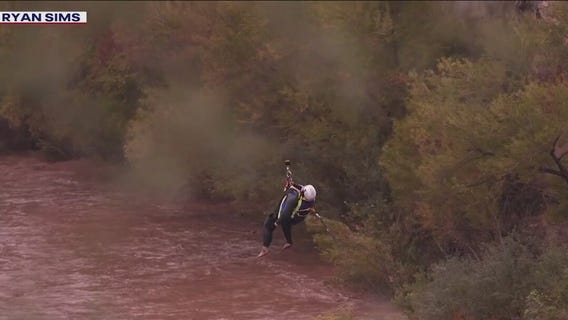 Man stranded in floodwaters captures water rescues north of Phoenix