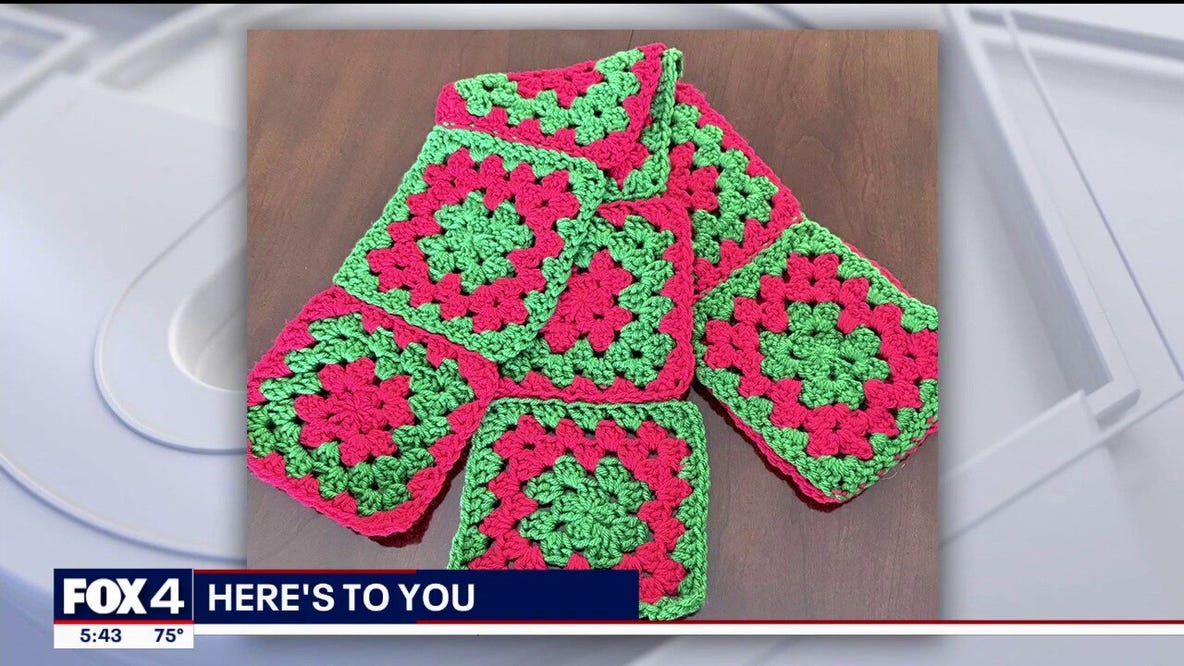 Here's to You: Scarves for Christmas