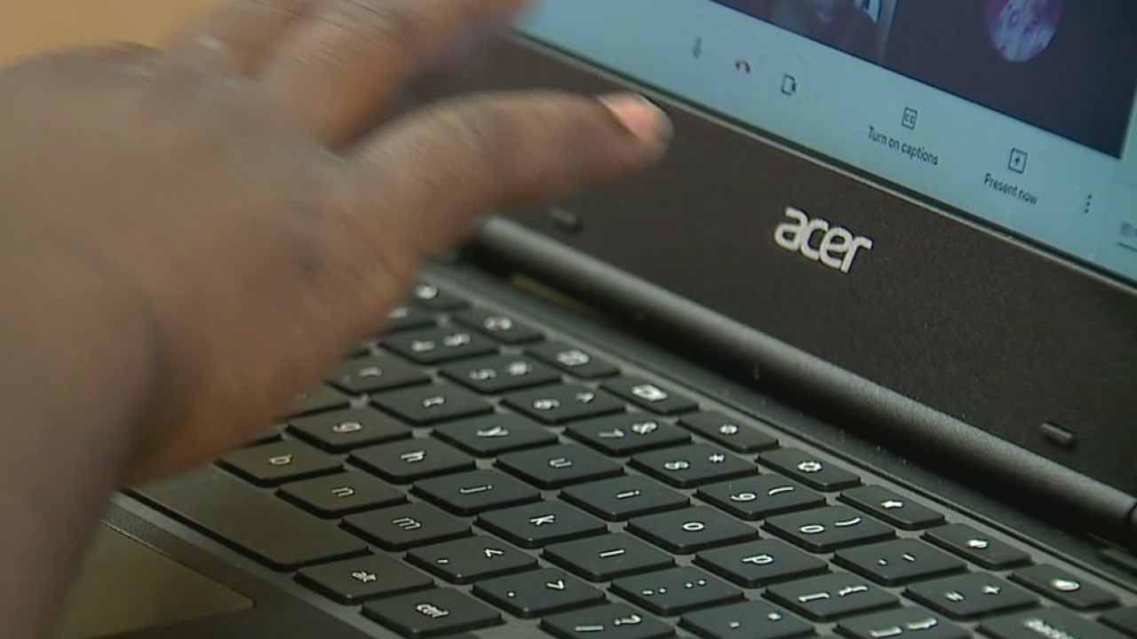 Milwaukee group’s hotspots bridge digital divide