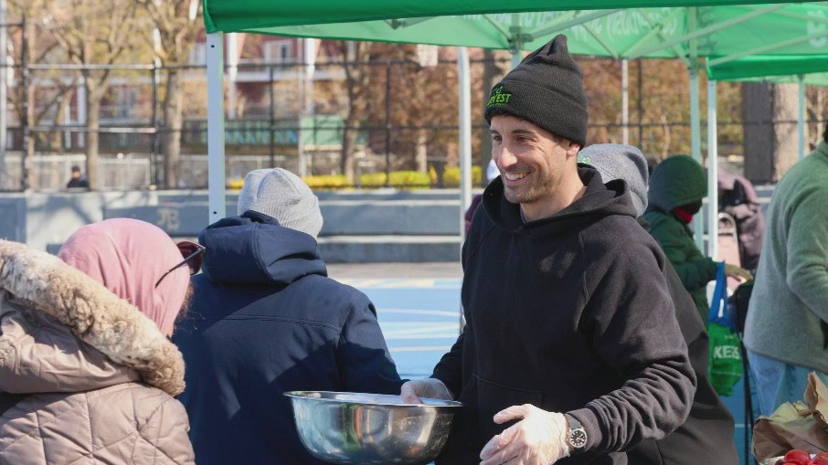 Actor Jason Biggs to host City Harvest Gala: Good Day Today