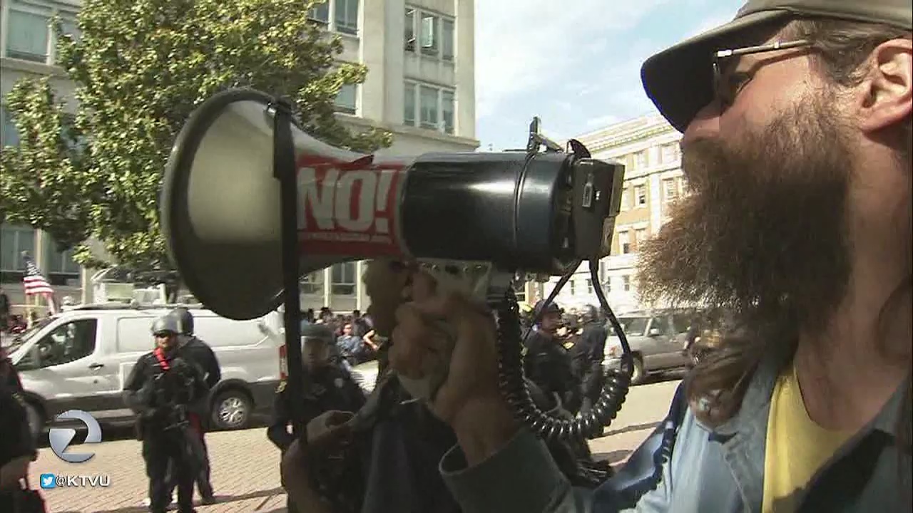 So-called ‘Battle for Berkeley’ mostly a war of words, 5 arrests