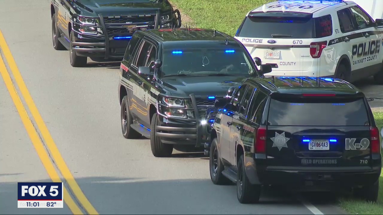 Police search for gunman in deadly workplace shooting | FOX 5 Atlanta