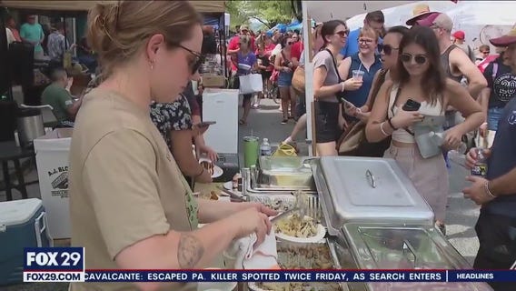 Thousands turn out for Kennett Square Mushroom Festival