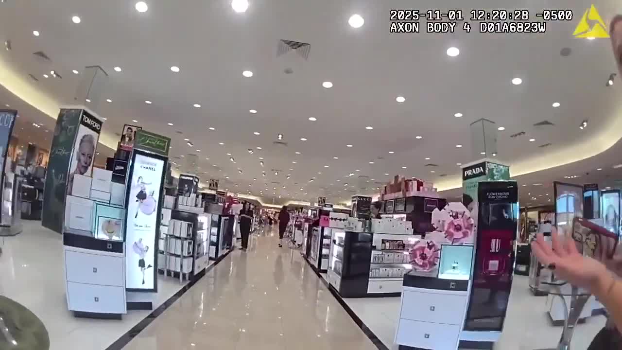 Good Samaritan assists police officer by giving ride during suspect pursuit