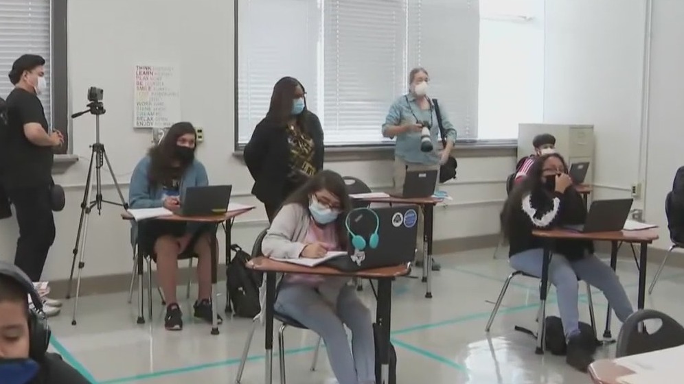 Parents react to schools returning to in-person learning without vaccinations