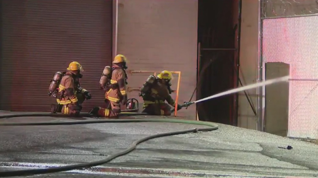 Multiple tires caught fire at Phoenix lot: FD
