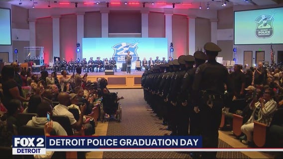 Detroit police graduation day