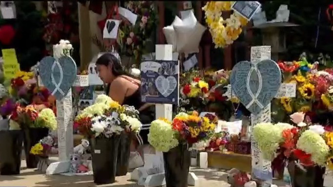 Tradition at Annunciation brings light into the darkness