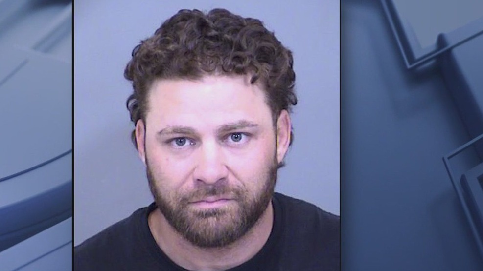 Valley veteran pleads guilty to threatening mosque