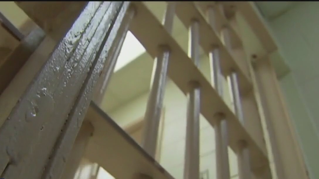 ACLU sues Travis County over jails