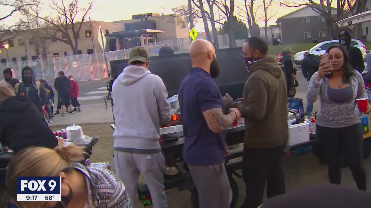 Crowd celebrates life of Daunte Wright with cookout outside Brooklyn Center PD