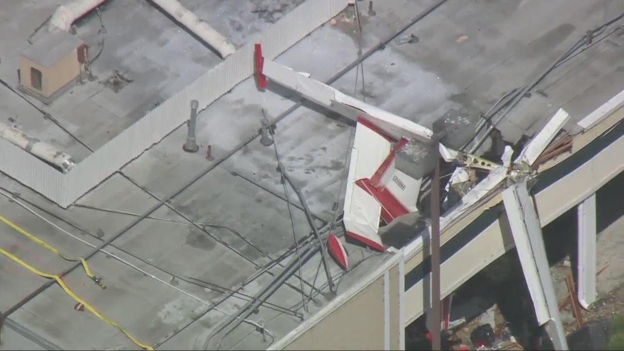 One person killed, another critically injured in small plane crash in Torrance