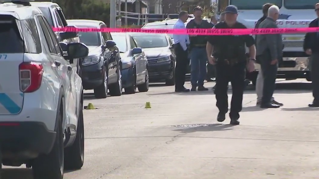 Off-duty Chicago police officer hurt in West Lawn shootout | FOX 32 Chicago