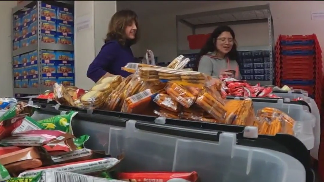 The Kind Mouse bringing acts of kindness