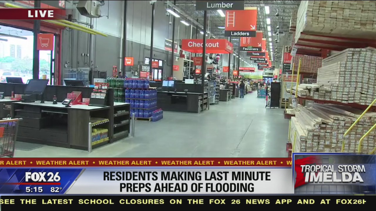 Residents making last minute preps ahead of flooding
