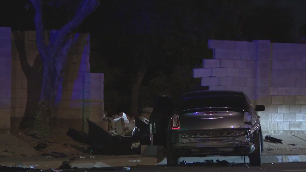3 women hurt in four-car Phoenix crash | FOX 10 Phoenix