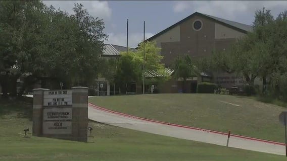 Leander ISD school board considers school closures