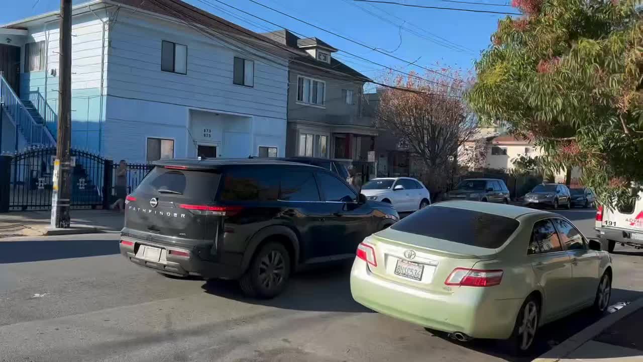 ICE agents spotted in West Oakland