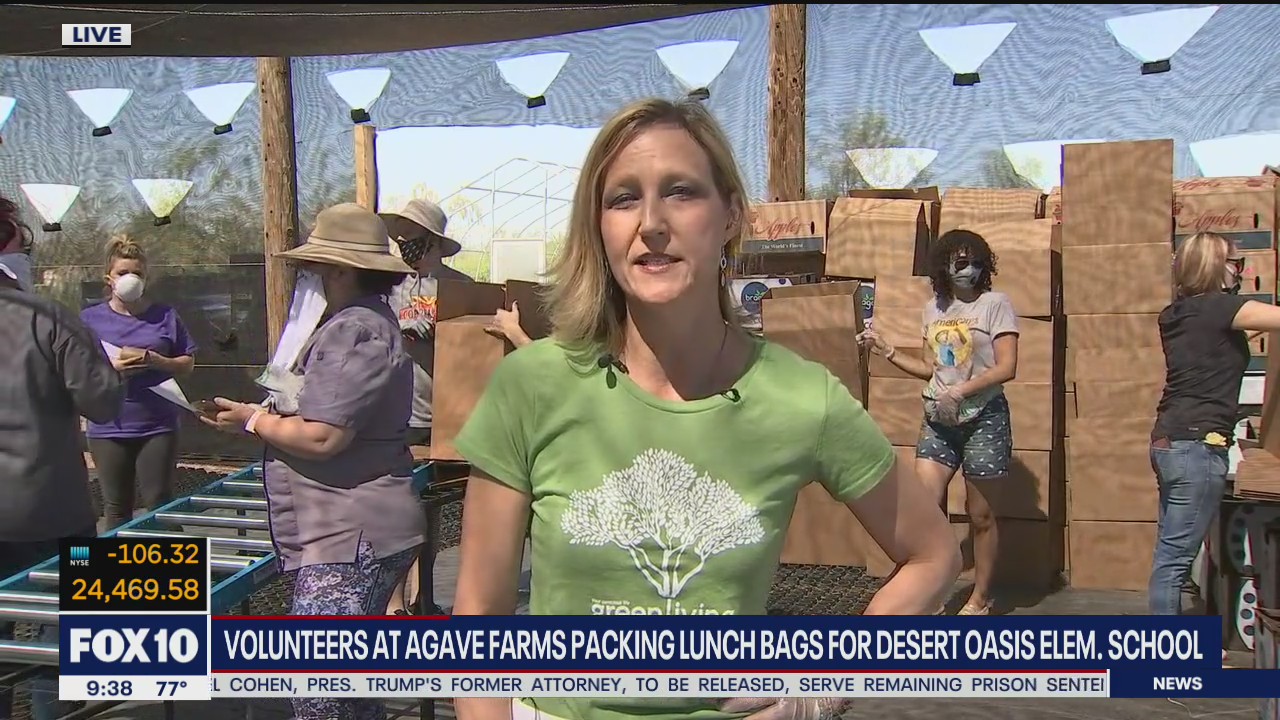 Volunteers pack lunches for Desert Oasis Elementary School
