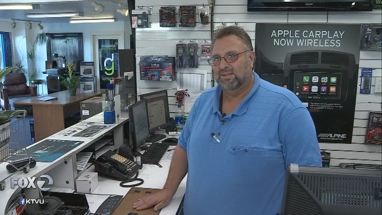 Thief seen on video swiping Santa Rosa CarTunes tip jar