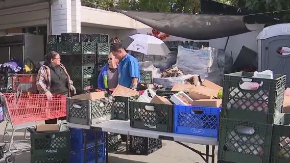 Foothill Unity Center's Thanksgiving distrubution