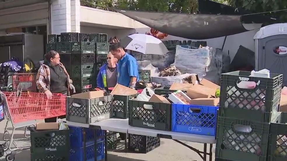 Foothill Unity Center's Thanksgiving distrubution