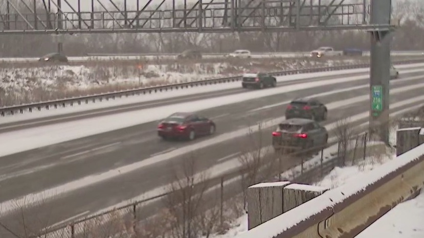 Snow in MN leading to messy commute