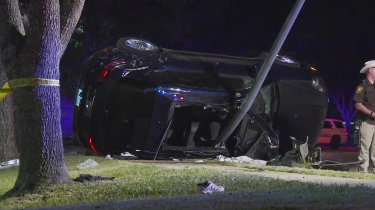 Four injured in crash in Cinco Ranch